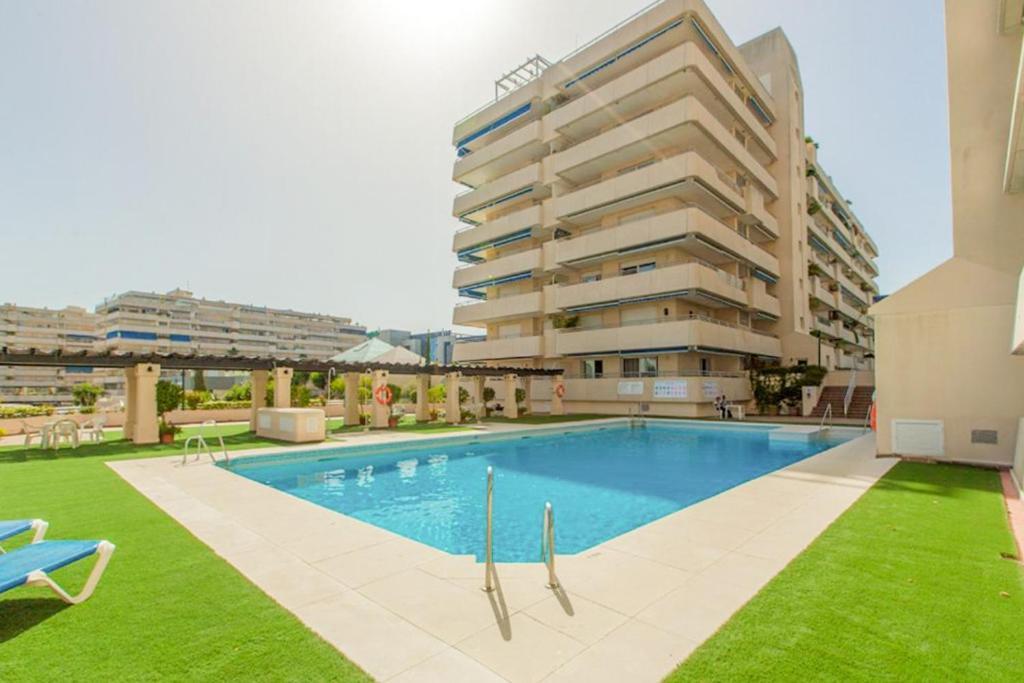 3 Room Lux Apt Puerto Banus-Terrace 5 Min To Beach Μαρμπέλλα Εξωτερικό φωτογραφία